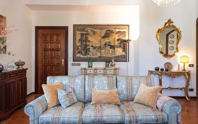 Apartment in Viale Lazzaro Papi, Lucca for 100 m² with 3 bedrooms 0