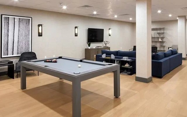 Murray Hill Marquis 4