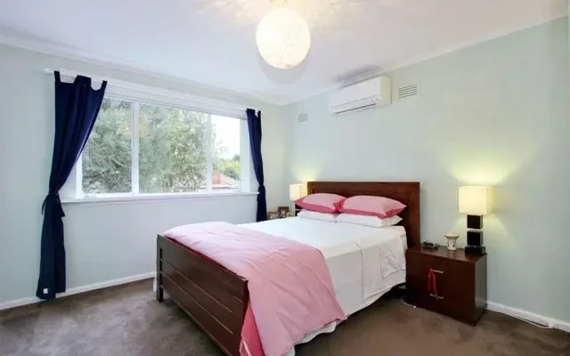6/63 Somers Street, Burwood 3