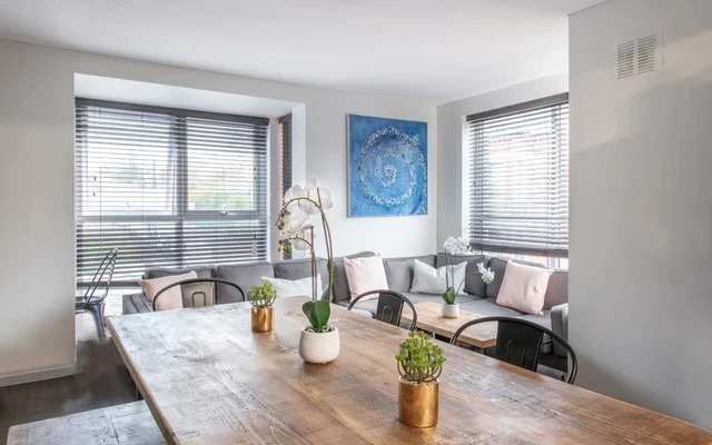Flat 2, 28 Church Street 3