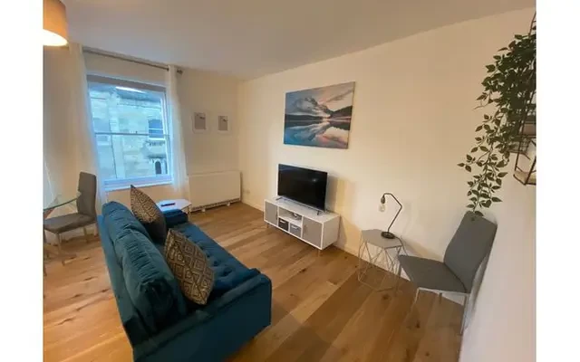 Alma Vale Road, BS8 2HL 1