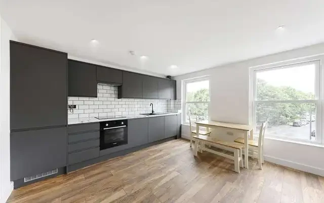 Battersea Park Road 0