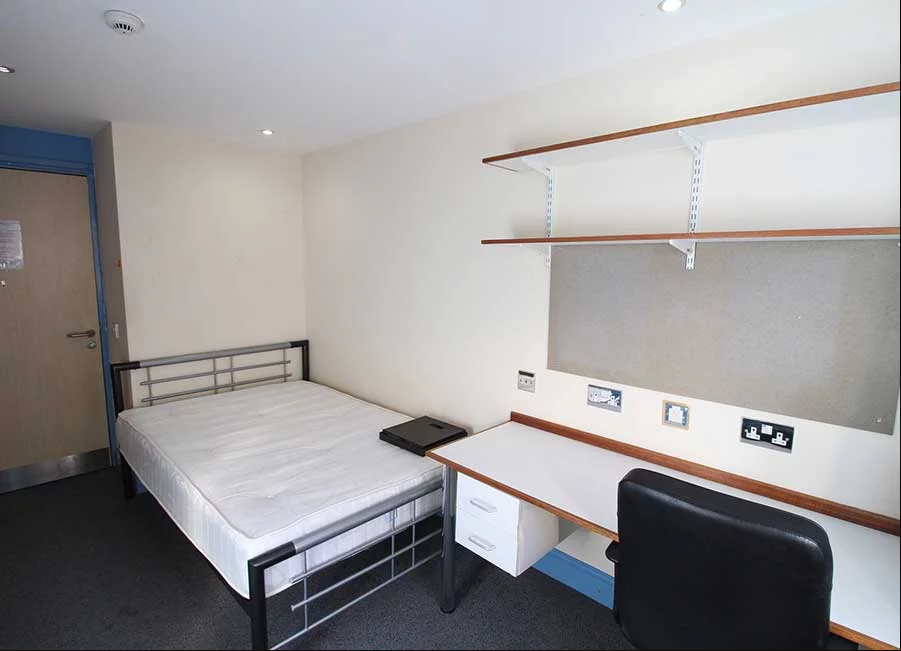 Halls F: Standard Ensuite Rooms