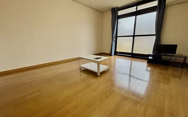 レオパレス中門 - Suwa student accommodation - 107号房间(带独立厨房)