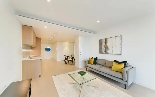 10 Park Drive, Canary Wharf, London, E14 9JX 3