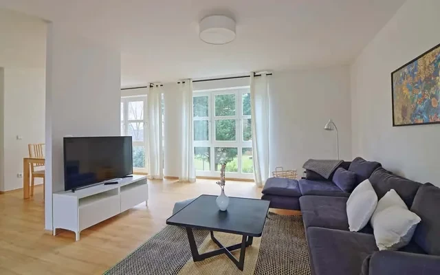 Einziehen und wohlfuhlen: Lichtdurchflutete 3-Zimmer-Wohnung 0