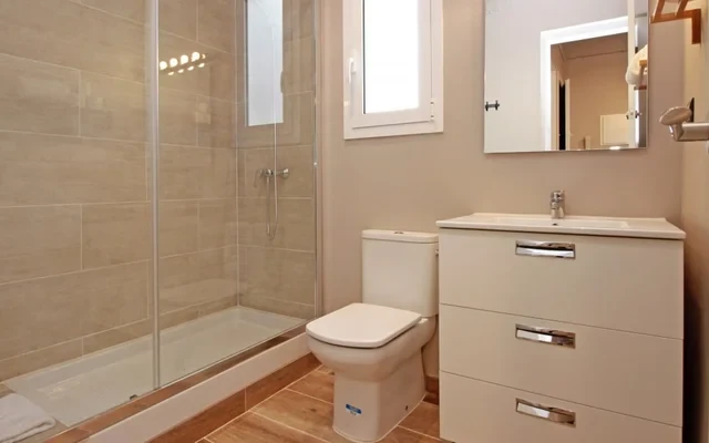 Great 2 bedroom flat with balcony in Sants, near Plaza Espana 2