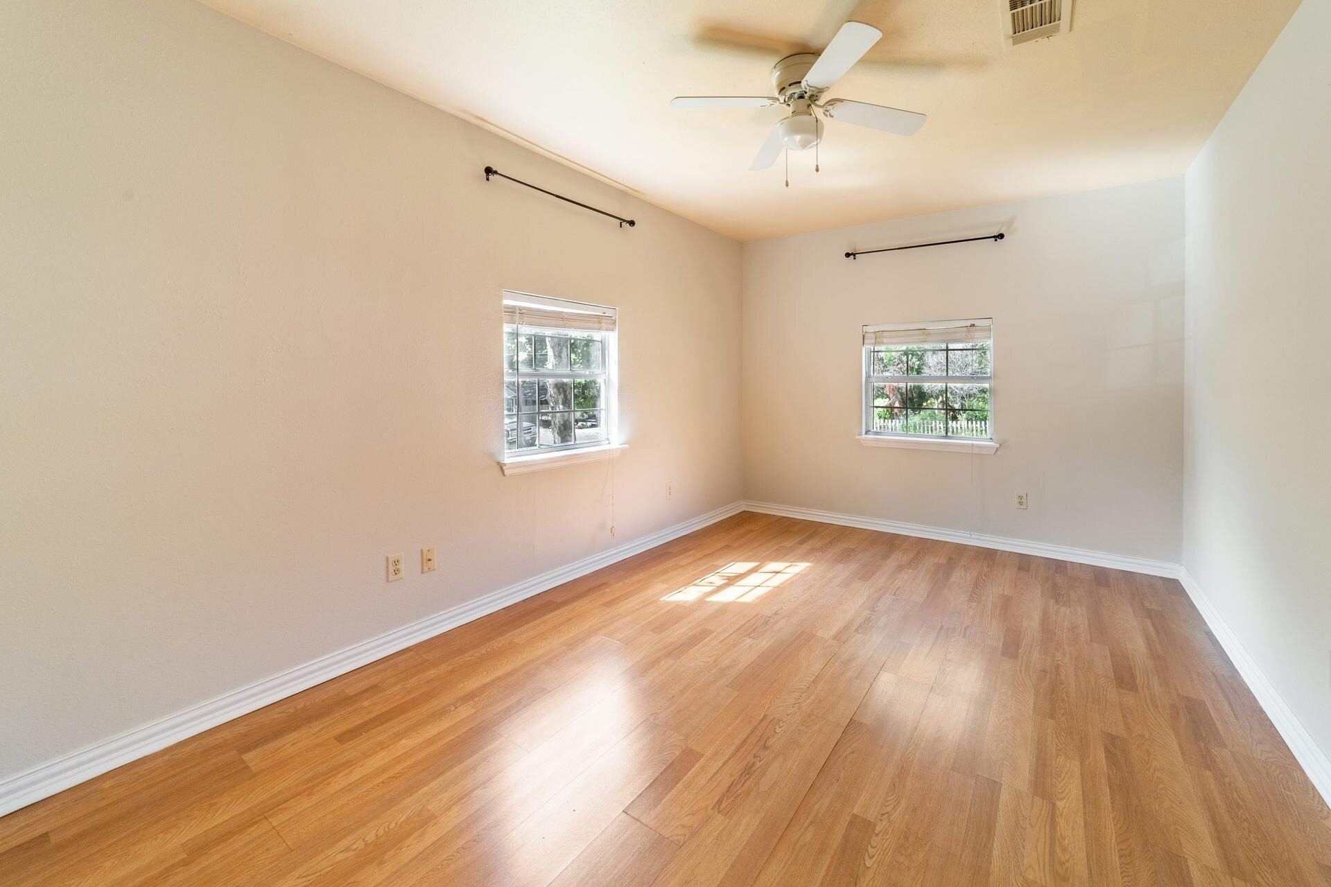 4 Bed 2 Bath Queen Bedroom B