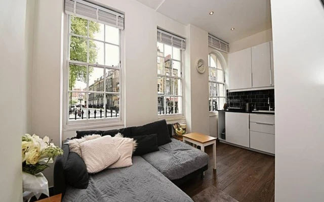 LH-151 Gray's Inn Road - London student accommodation