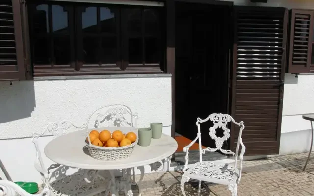 house near Rua das Moutadas - ที่พักนักศึกษาในวินลาโนวา เดอ ไกอา