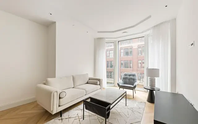 Millbank, London, SW1P 3AN 4
