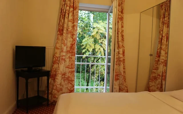 Apartment with park view 2