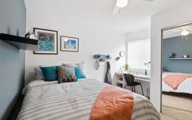 Maison Burbank Apartments 1