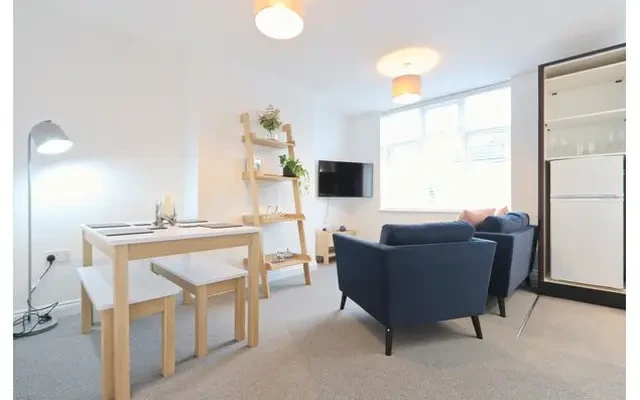 Wellington Hill West, BS9 4QL 1