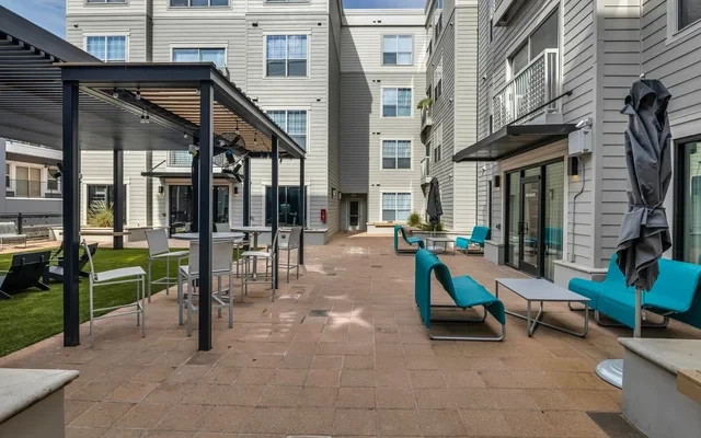 1883 at Cameron House 3