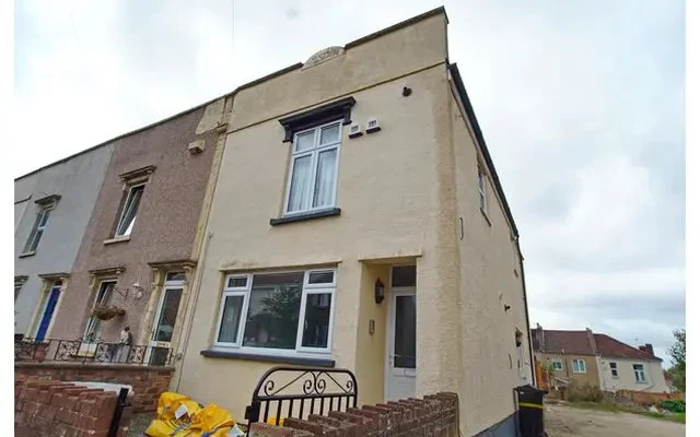 Marlborough Street, BS5 6RH 3