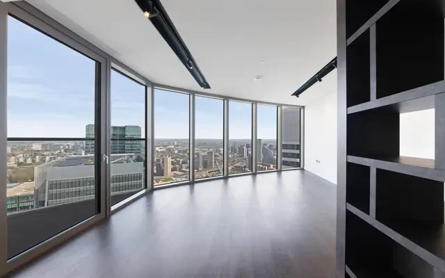 One Park Drive, Canary Wharf London, E14 9AT 0