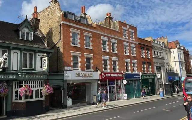 Putney High Street 13419# 0