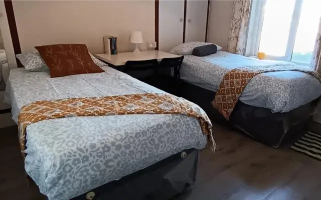 Bed in a cosy twin bedroom, in Drumcondra 1