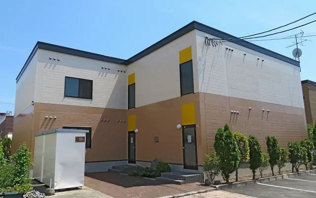 レオパレスフローラ 0