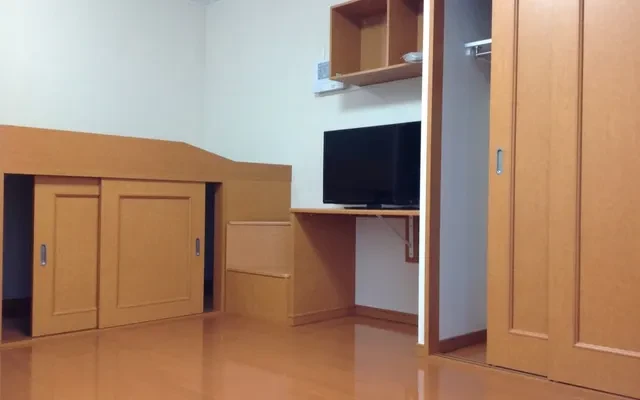 レオパレスポワール 1