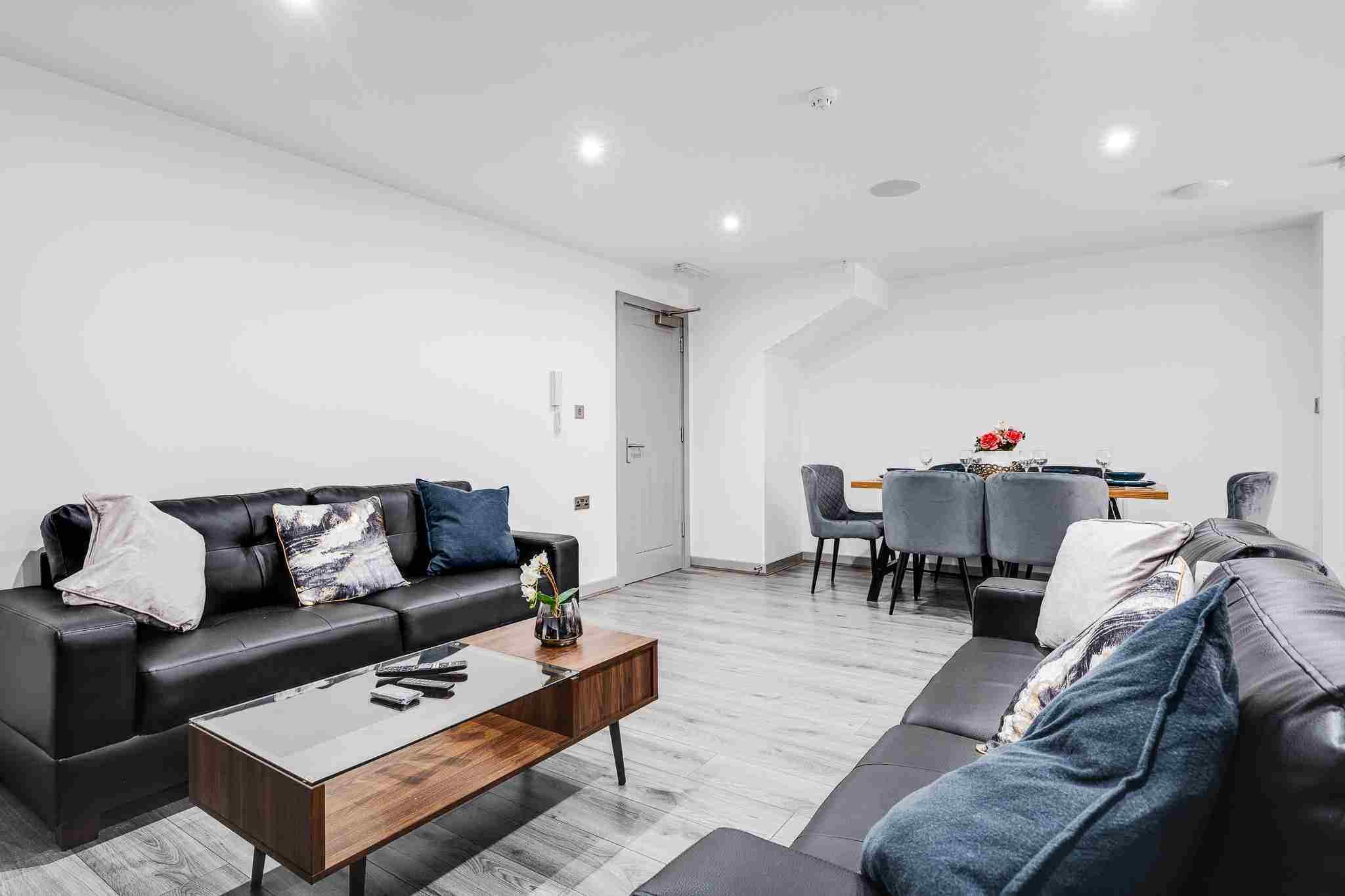 9 Rathbone road, L15