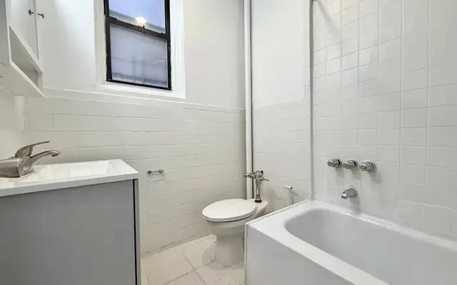 33 Lenox Road, Brooklyn 1