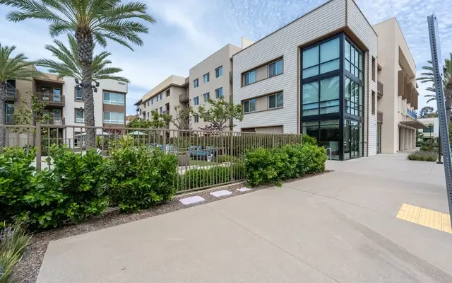 9870 Carroll Canyon Rd 0