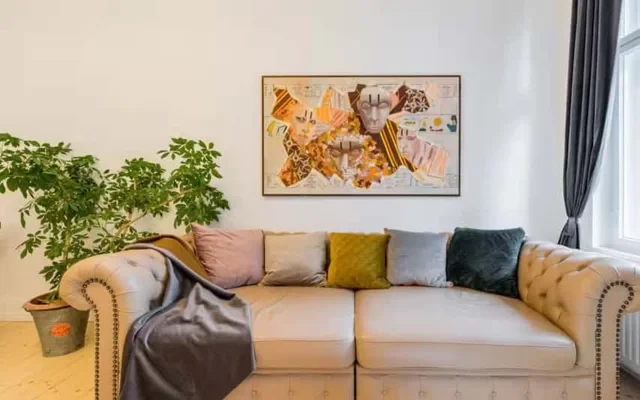 100 sqm! Charming 3 rooms+balcony Friedrichshain 3