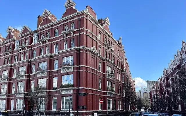 Transept Street 11250# 1