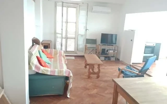 Trilocale con terrazza in Via Leopoldo Ruspoli - Roma 3