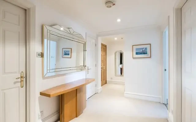 Wrights Lane, London, W8 5SJ 4