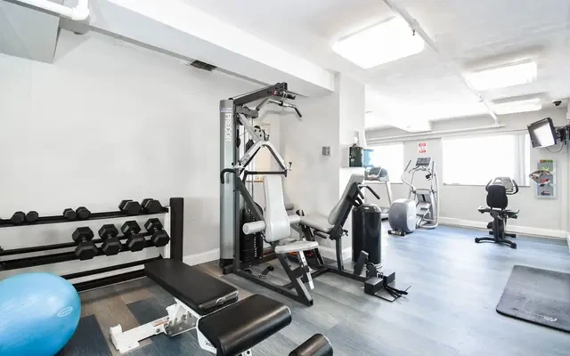 Barclay on Beacon - Brookline student accommodation - Gym