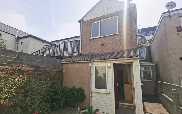 Oxford Street, Swansea SA1 0