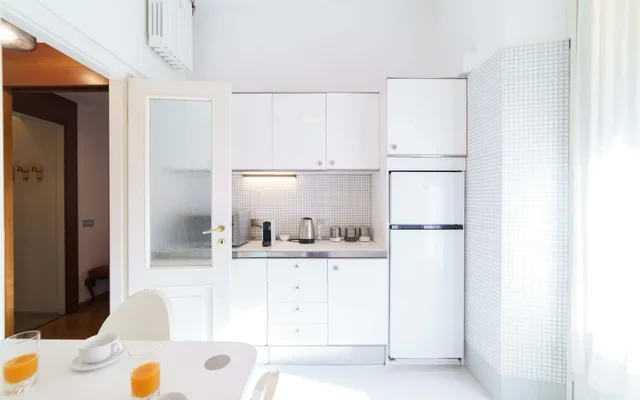 Appartamento in Viale Romagna, Milano di 123 m² con 2 camere 4