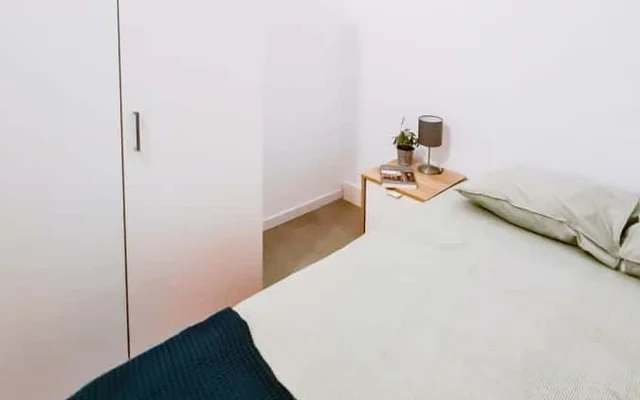 Piso de 7 habitaciones en Ciutat Vella 0