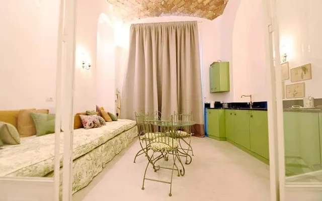 Appartamento in Via Tasso con vista giardino 3