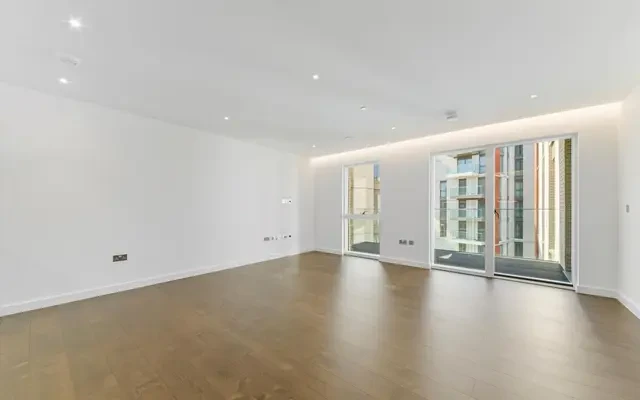 Malthouse Road, London, SW11 7BY 4