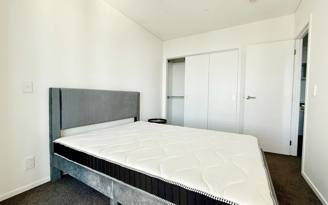 100 Anzac Avenue 0