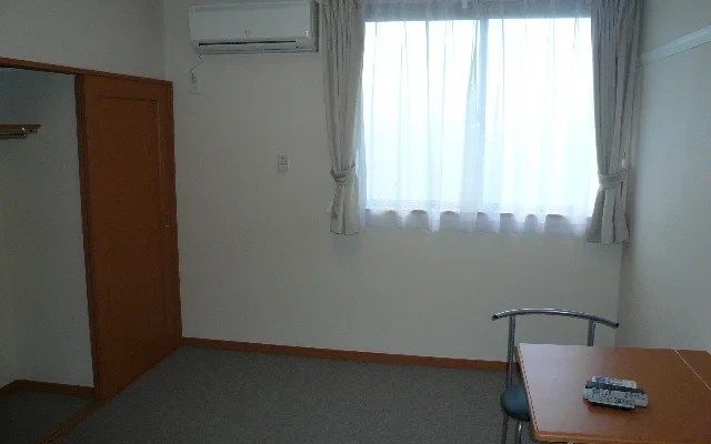 レオパレスアルビレオ 1
