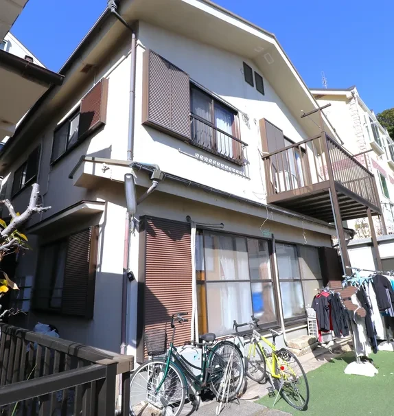 Co-living house R Tsurumi 2