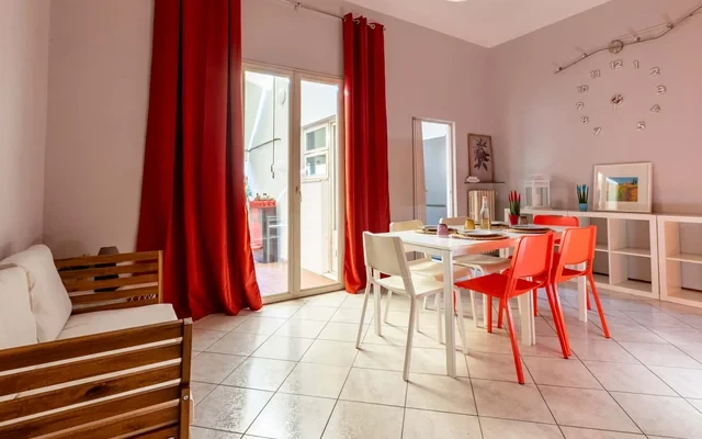 Casa in pieno centro, 8 posti letto 3