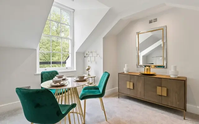 Bolton Gardens, Earls Court, London, SW5 0AJ 1