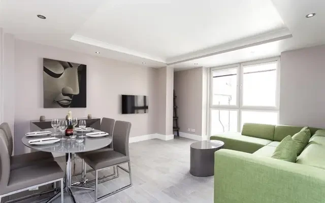 The Phoenix, Bird Street, Marylebone, London, W1U 1BU 0