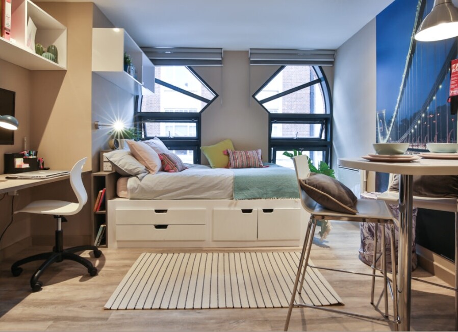 Classic Bigger Studio - Limited View