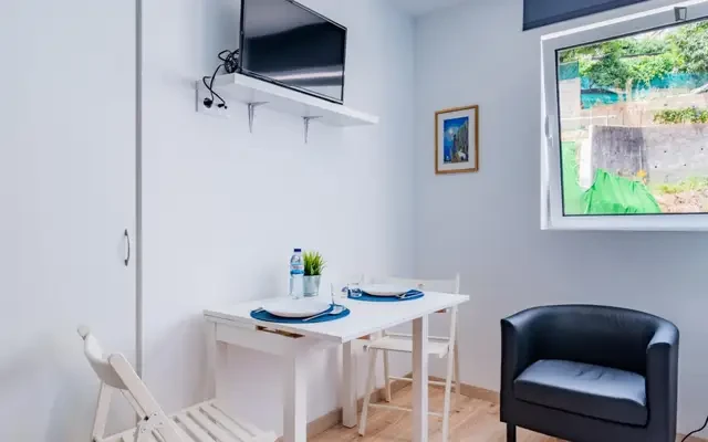 studio near Rua dos Combatentes - コインブラの学生向け宿泊施設