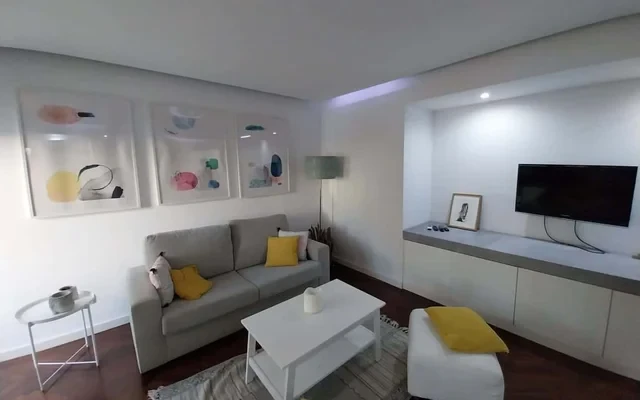 3-Bedroom Apartment on Avenida da Republica, Matosinhos 0