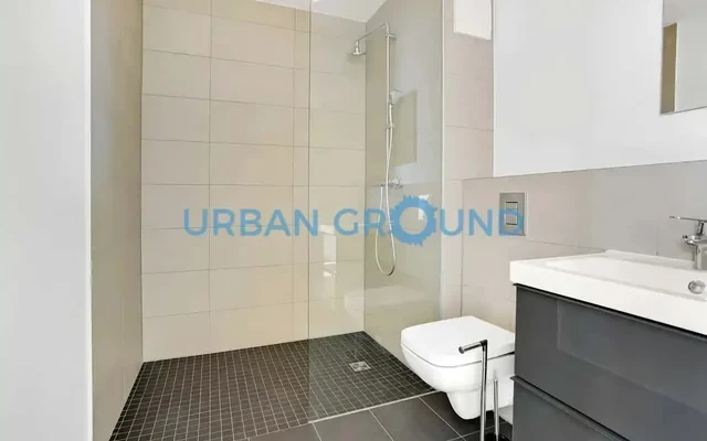 Furnished 2 Room Flat with Balcony - 25 mins from Alexanderplatz 3