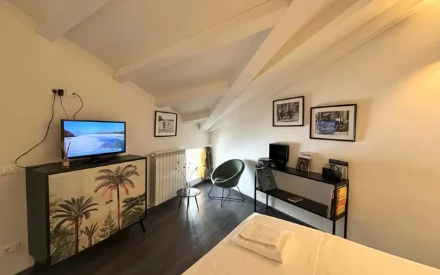 Interno 24 2