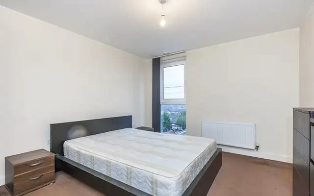Seagull Lane, London, E16 1BZ 3